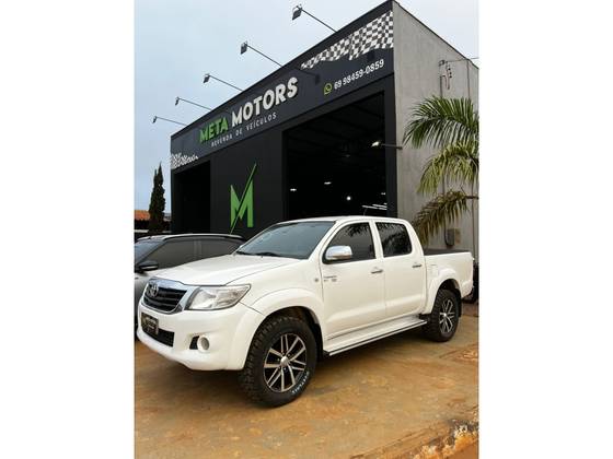TOYOTA HILUX 2.7 SR 4X2 CD 16V FLEX 4P AUTOMÁTICO TOYOTA HILUX 2.7 SR 4X2 CD 16V FLEX 4P AUTOMÁTICO